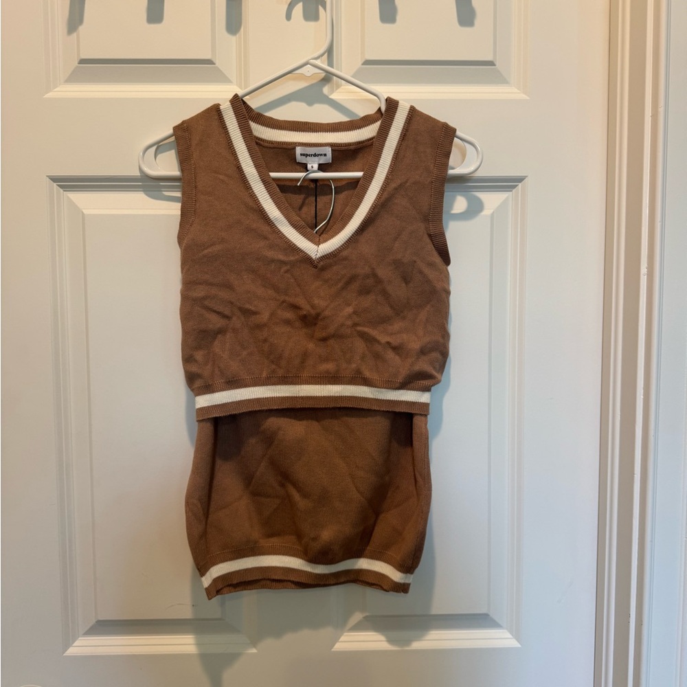 Superdown Tan V-Neck Sweater Vest